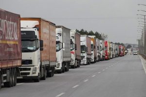 Sınır kapılarında tır kuyruğu