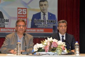 CHP'li genel başkan yardımcılarından Antalya'da konferans