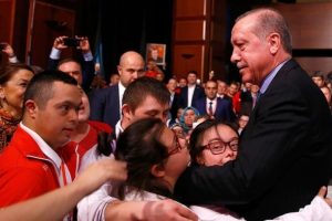 Cumhurbaşkanı Erdoğan ve Bakan Bak'a '&ouml;zel' davet