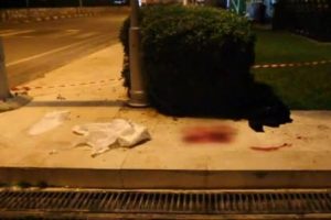 Ehliyetini kaptırdı, kafasına sıktı