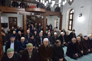 Bursa'da yenilenen tarih&icirc; cami ibadete a&ccedil;ıldı