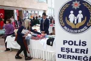 Şehit &ccedil;ocukları yararına kermes