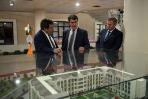 Bursa Valisi K&uuml;&ccedil;&uuml;k'ten Başkan D&uuml;ndar'a ziyaret