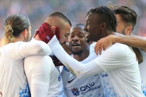 Trabzonspor Beşiktaş'a kilitlendi