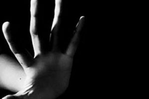 Zihinsel engelli kıza istismara 27 g&ouml;zaltı