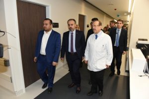 Bursa B&uuml;y&uuml;kşehir Belediye Başkanı Aktaş, &Ouml;zel Hayat Hastanesi'ni ziyaret etti