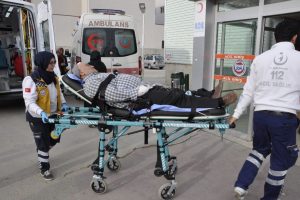 Tartıştığı komşusunu meyve bı&ccedil;ağıyla yaraladı