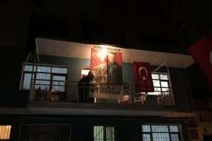 Bakanlardan şehit ailesine ziyaret