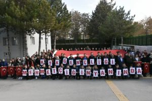 KYK'lı gen&ccedil;lerden Zeytin Dalı Harekatı'na destek