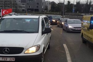 D&uuml;ğ&uuml;n konvoyuna s&uuml;lale boyu ceza!