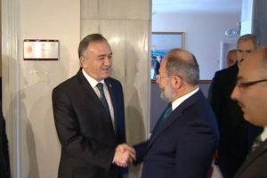 Recep Akdağ MHP Grubunu ziyaret etti