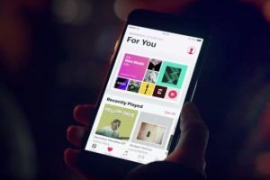 Apple Music'in &ouml;ğrenci programı T&uuml;rkiye'de!