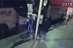 Otob&uuml;s gasp&ccedil;ısı sahte polisler tutuklandı