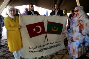 Emine Erdoğan'dan Moritanya Maarif Vakfı okuluna ziyaret