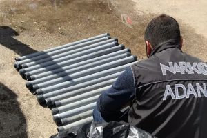 Boru ve pistonlardan on binlerce uyuşturucu hap &ccedil;ıktı