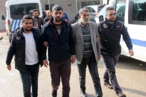 PKK'lılar s&ouml;zde mahkeme kurup...