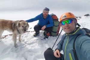4 bin 400 metrede k&ouml;peği b&ouml;yle kurtardılar