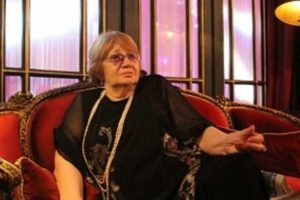 &Uuml;nl&uuml; Rus yazar hayatını kaybetti