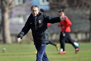 İneg&ouml;lspor Teknik Direkt&ouml;r&uuml; Yoldaş: G&uuml;zel bir enerji var