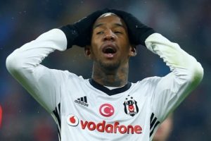 Talisca: Kontrat imzalamak zorunda bırakıldım
