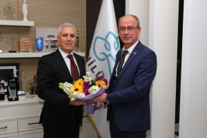 Bursa'da İYİ Parti Nil&uuml;fer'den Başkan Bozbey'e ziyaret