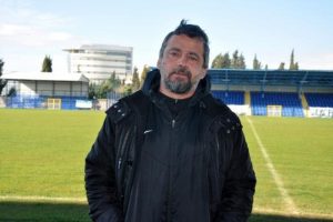 Karacabey Birlikspor Teknik Direkt&ouml;r&uuml; Durmuş: Alınabilecek 30 puana talibiz