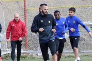 Yeni Malatyaspor'da Erol Bulut'tan futbolcularına uyarı