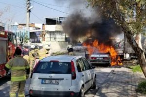 Otomobilde &ccedil;ıkan yangına, hırsızlık girişimi sebep olmuş