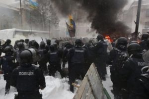 Ukrayna Parlementosu &ouml;n&uuml;nde Saakaşvili operasyonu