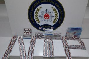 Uyuşturucu etkili haplarla yakalandı
