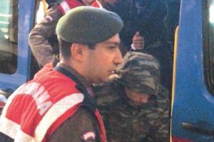 Yunan basınından flaş iddia! Tutuklanan Yunan askerleri...