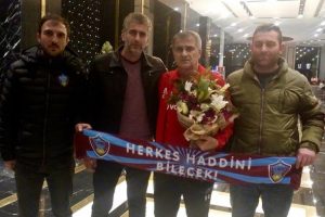 Trabzonsporlu taraftarlardan Şenol G&uuml;neş'e ziyaret