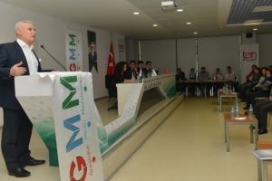 Bursa'da &ouml;ğrencilerin hazırladığı yasa tasarısı TBMM'ye taşınacak