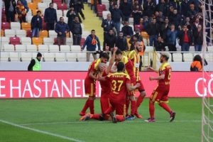 Malatyaspor 3 hoca g&ouml;ndertti: Sırada Fenerbah&ccedil;e mi var?