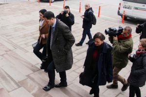 Tutuklu Yunan askerler aileleriyle g&ouml;r&uuml;şt&uuml;