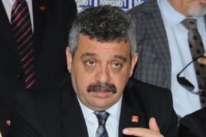 CHP PM &uuml;yesi Karan, kalp krizinden &ouml;ld&uuml;