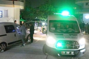 Mersin'de işadamına evinin &ouml;n&uuml;nde kanlı infaz