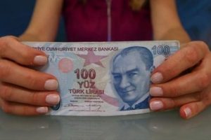 Kredi &ccedil;ekenler dikkat! Yeni d&uuml;zenlemeye g&ouml;re...