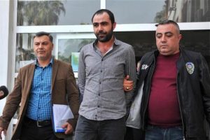 İşadamı babasını b&ouml;yle &ouml;ld&uuml;rd&uuml;!