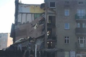 Cinayeti &ouml;rtmek i&ccedil;in binayı havaya u&ccedil;urdu