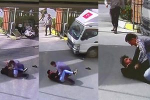 Suriyeliler sokak ortasında birbirine girdi!