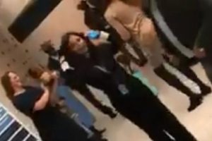 BM'de Suriye'deki katliamı g&ouml;r&uuml;ş&uuml;p g&ouml;bek attılar