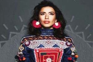 Burcu Güneş'ten türkü albümü 