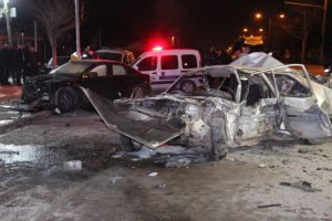 Polisten ka&ccedil;arken kaza yaptılar