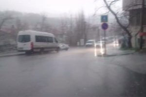 İstanbul'da sağanak yağış etkili oluyor