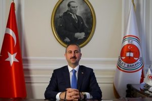Adalet Bakanı G&uuml;l'den 8 Mart D&uuml;nya Kadınlar G&uuml;n&uuml; mesajı