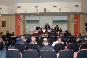 Bursa Osmangazi Belediye Başkanı D&uuml;ndar: "Kadının olduğu yerde huzur ve barış var"