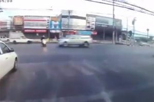 Bu kaza motosikletlinin sonu oldu