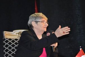 Canan Karatay'dan kanser a&ccedil;ıklaması