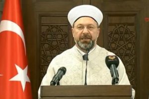 Diyanet İşleri Başkanı'ndan &ouml;nemli a&ccedil;ıklamalar